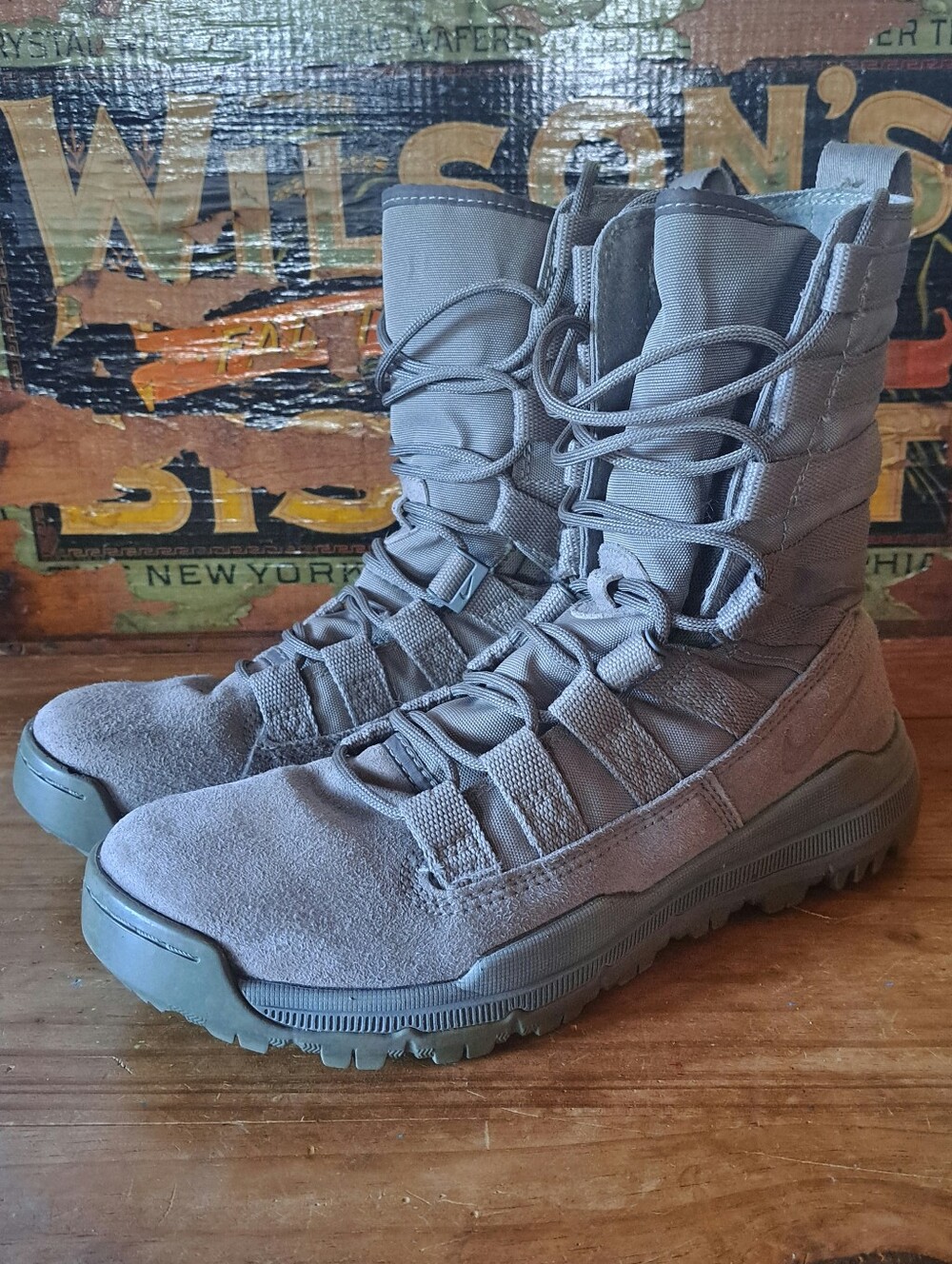 Nike SFB Gen 2 8" Tactical Combat Boots Military Sage Women's 7.5 Men's 6 922474